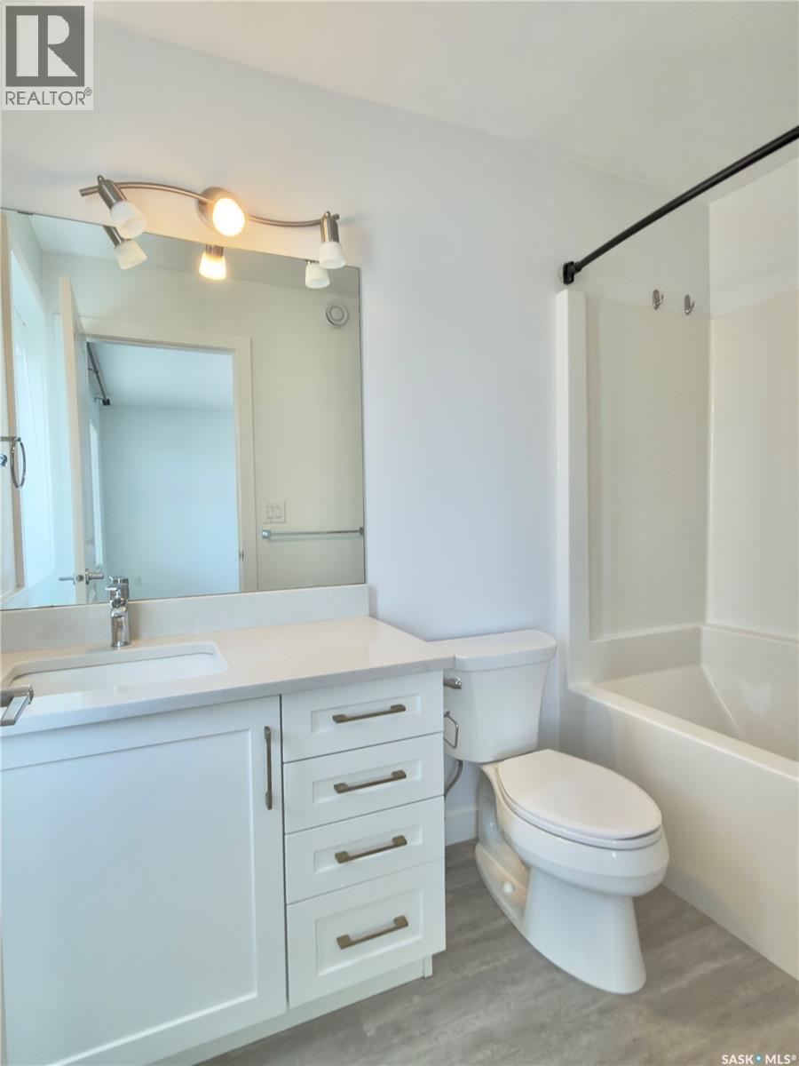 128 Westfield Road, Saskatoon, SK - Indoor Photo Showing Bathroom