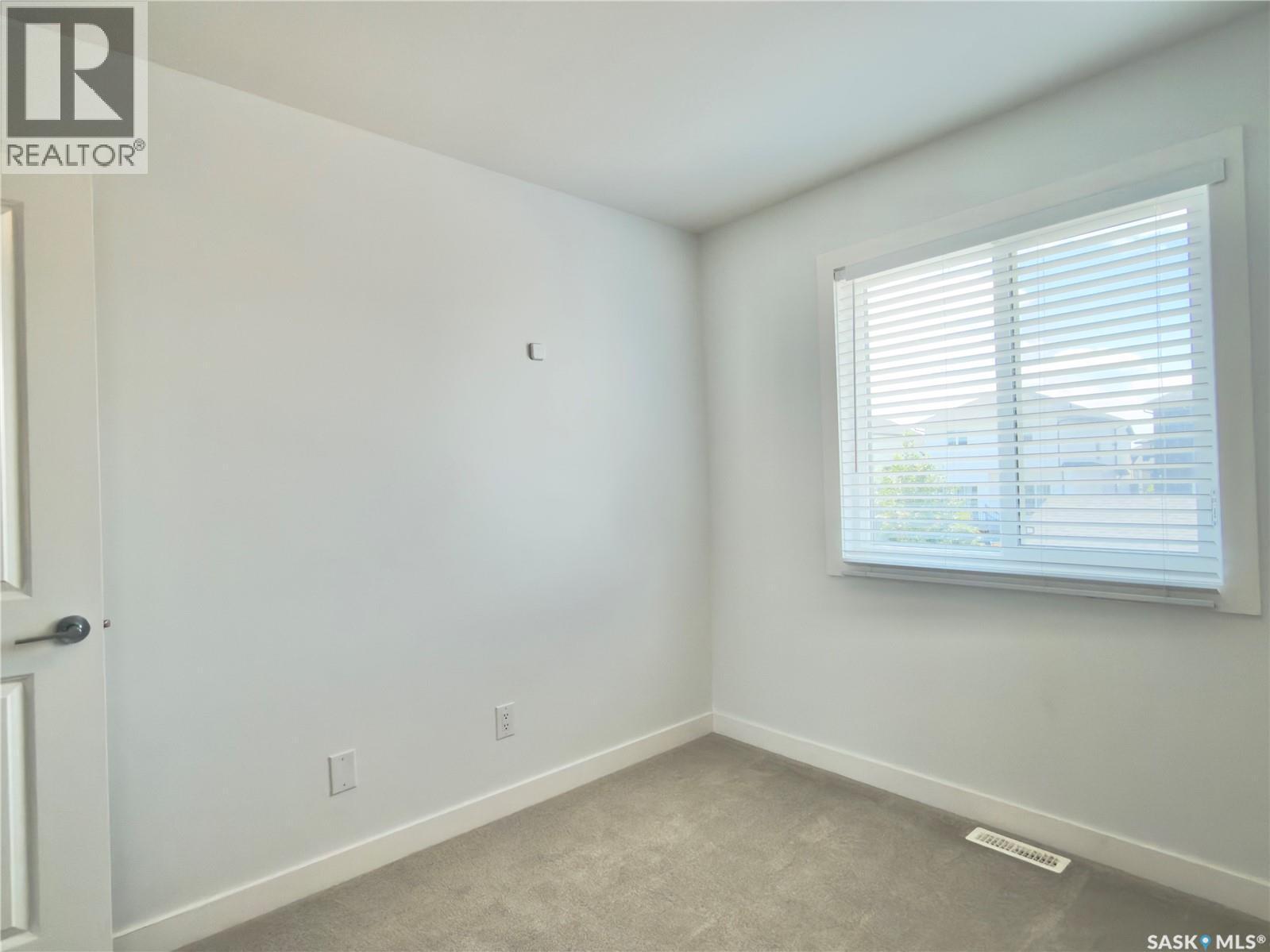 128 Westfield Road, Saskatoon, SK - Indoor Photo Showing Other Room