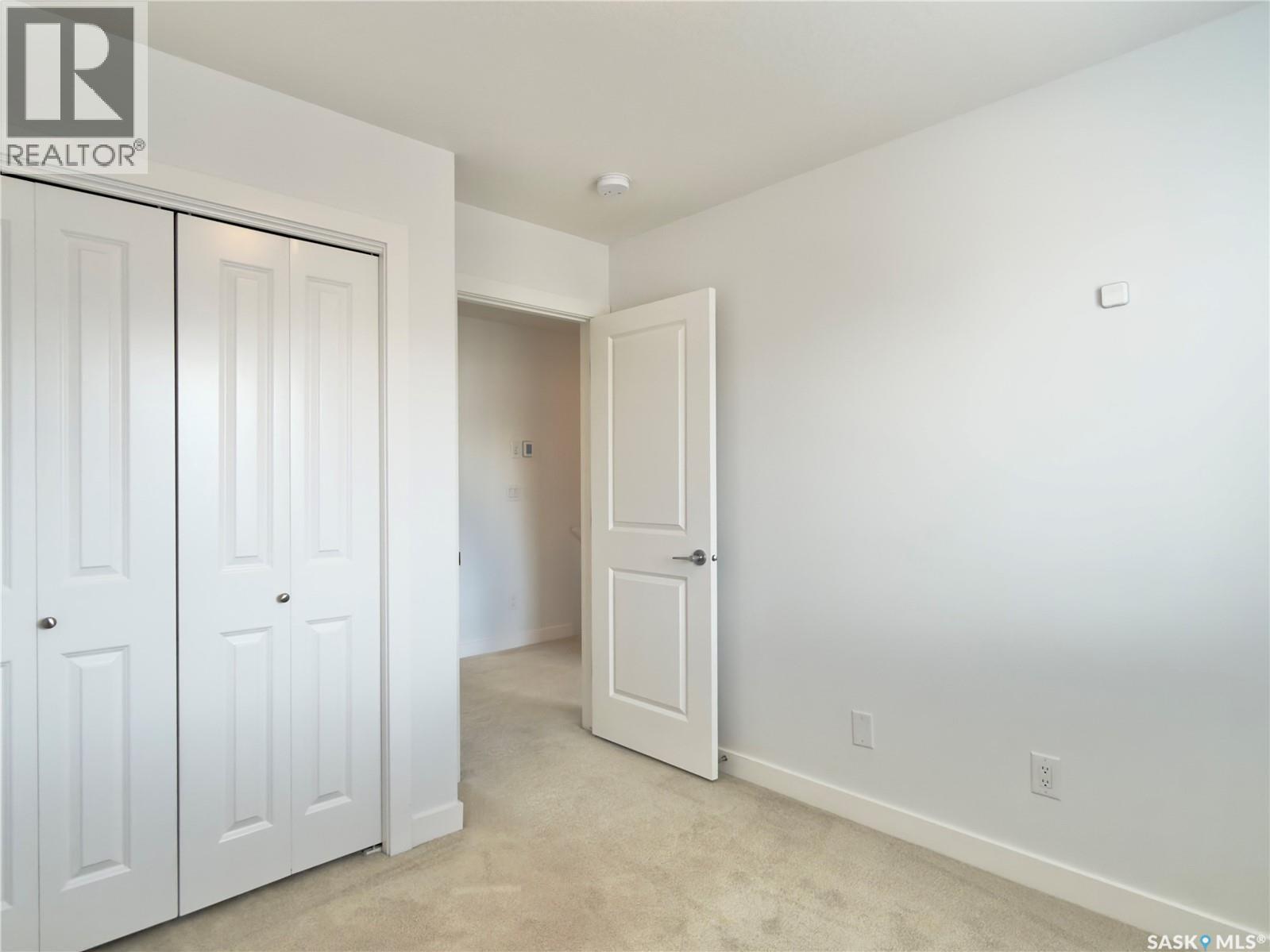 128 Westfield Road, Saskatoon, SK - Indoor Photo Showing Other Room