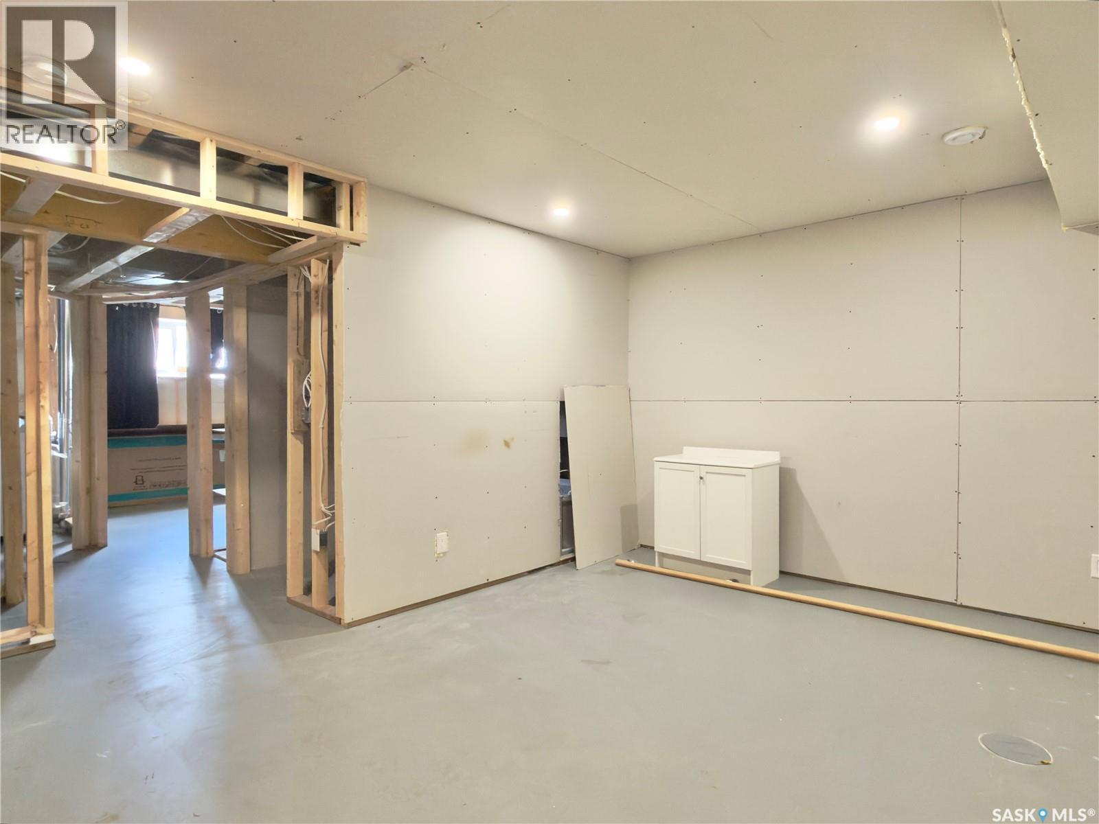 128 Westfield Road, Saskatoon, SK - Indoor Photo Showing Basement