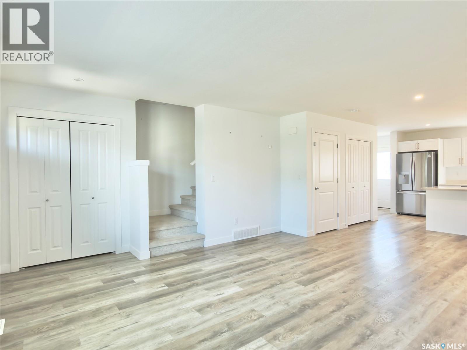 128 Westfield Road, Saskatoon, SK - Indoor Photo Showing Kitchen