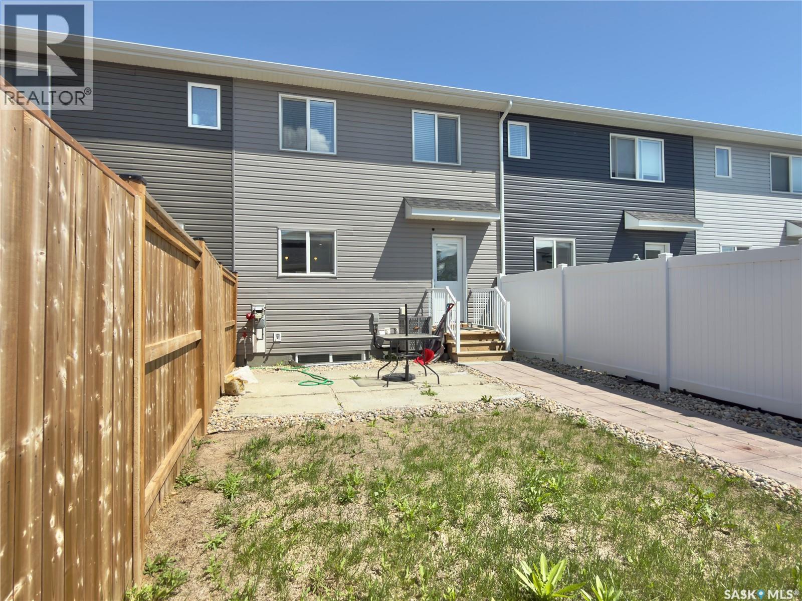 128 Westfield Road, Saskatoon, SK - Outdoor With Exterior