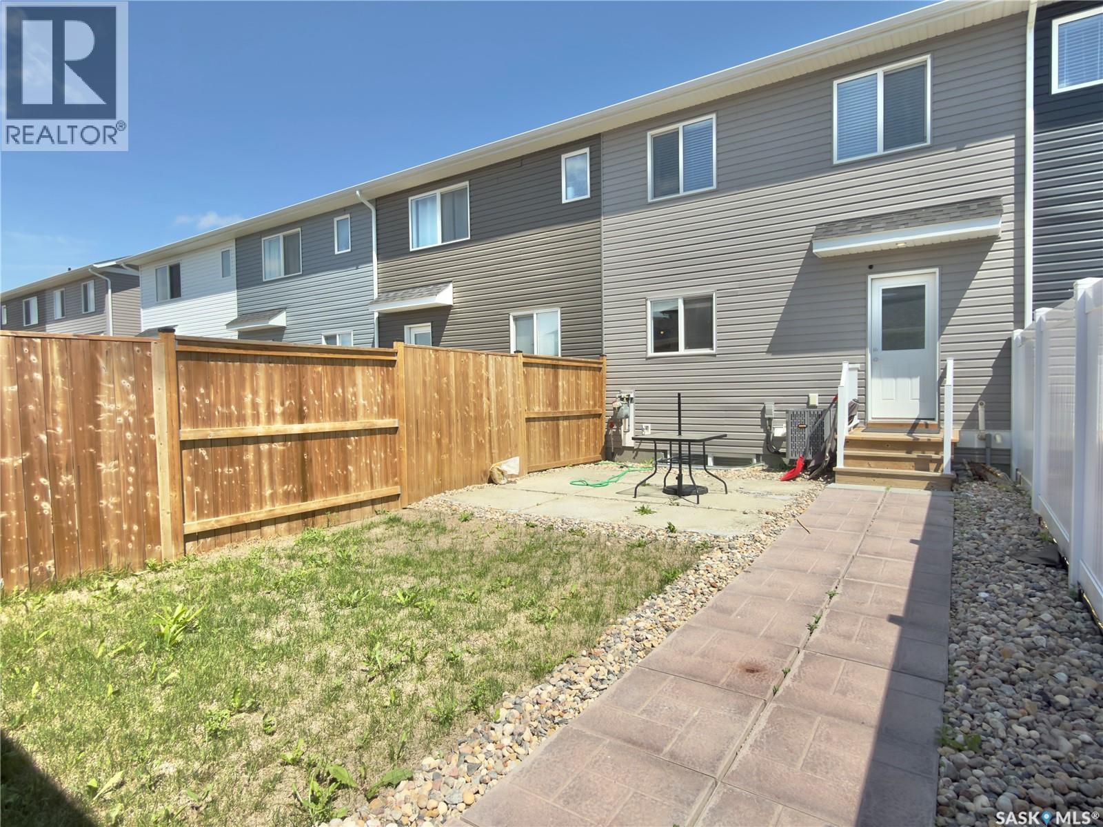 128 Westfield Road, Saskatoon, SK - Outdoor