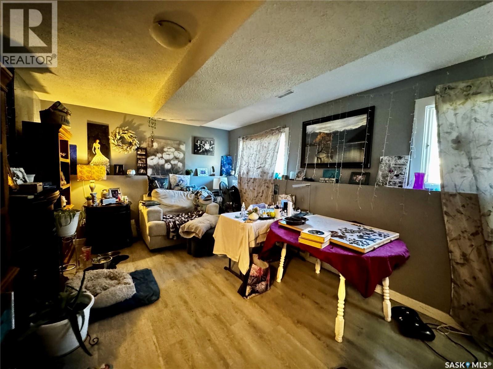 3554 Fairlight Drive, Saskatoon, SK - Indoor