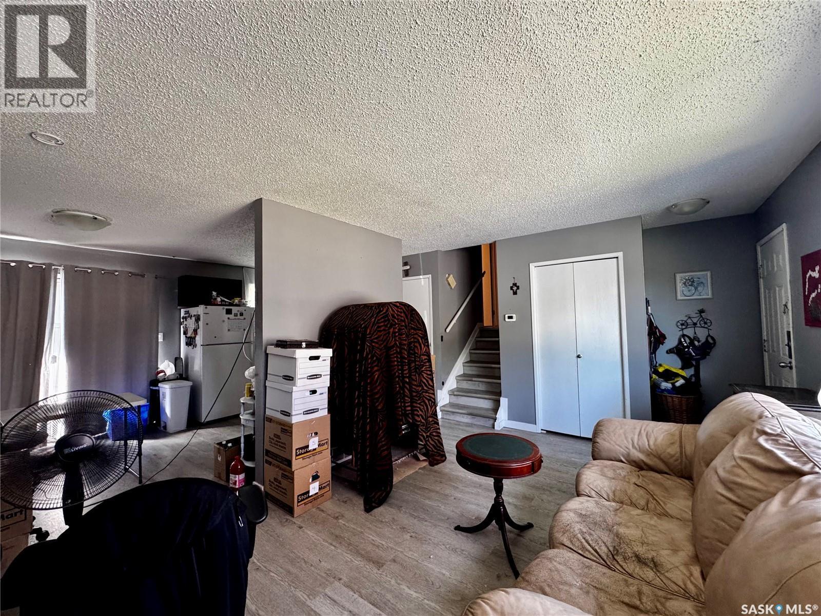 3554 Fairlight Drive, Saskatoon, SK - Indoor
