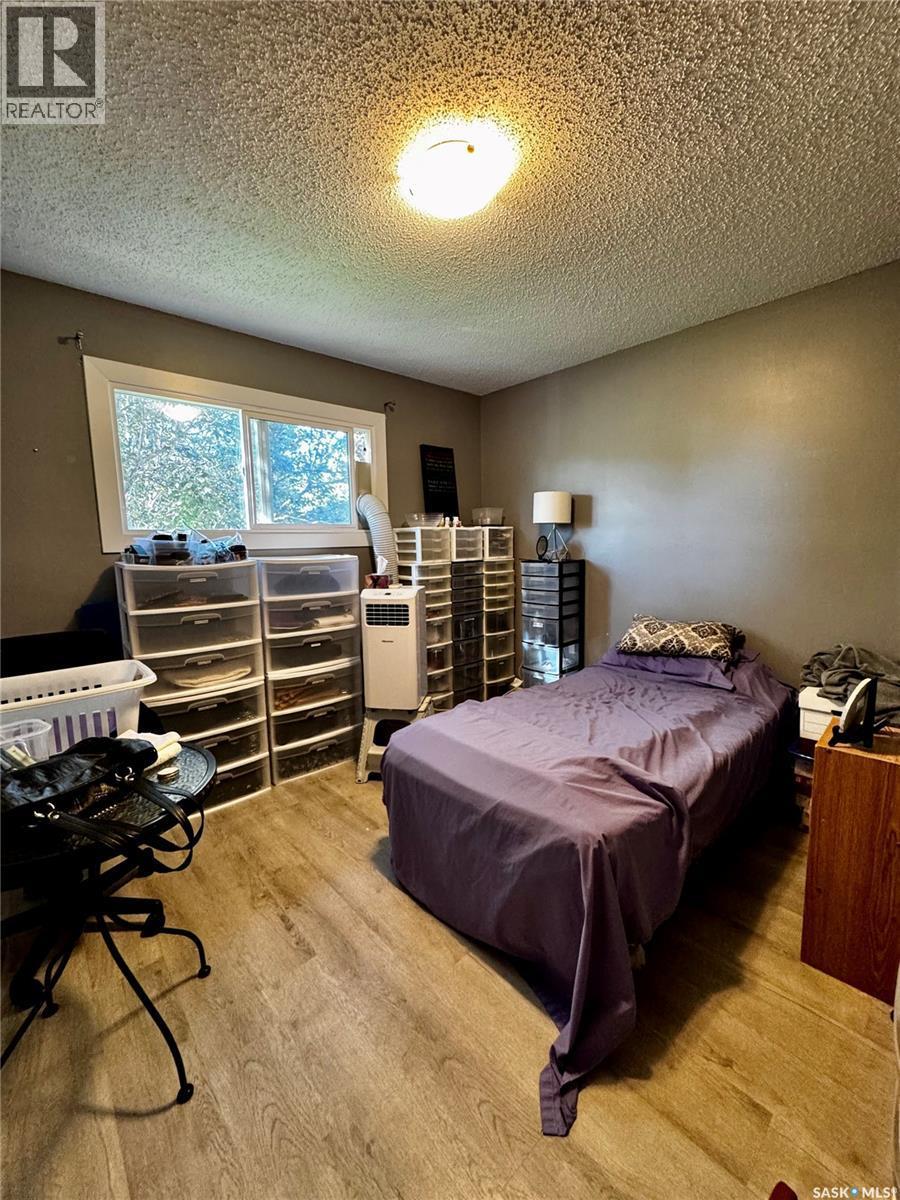 3554 Fairlight Drive, Saskatoon, SK - Indoor Photo Showing Bedroom