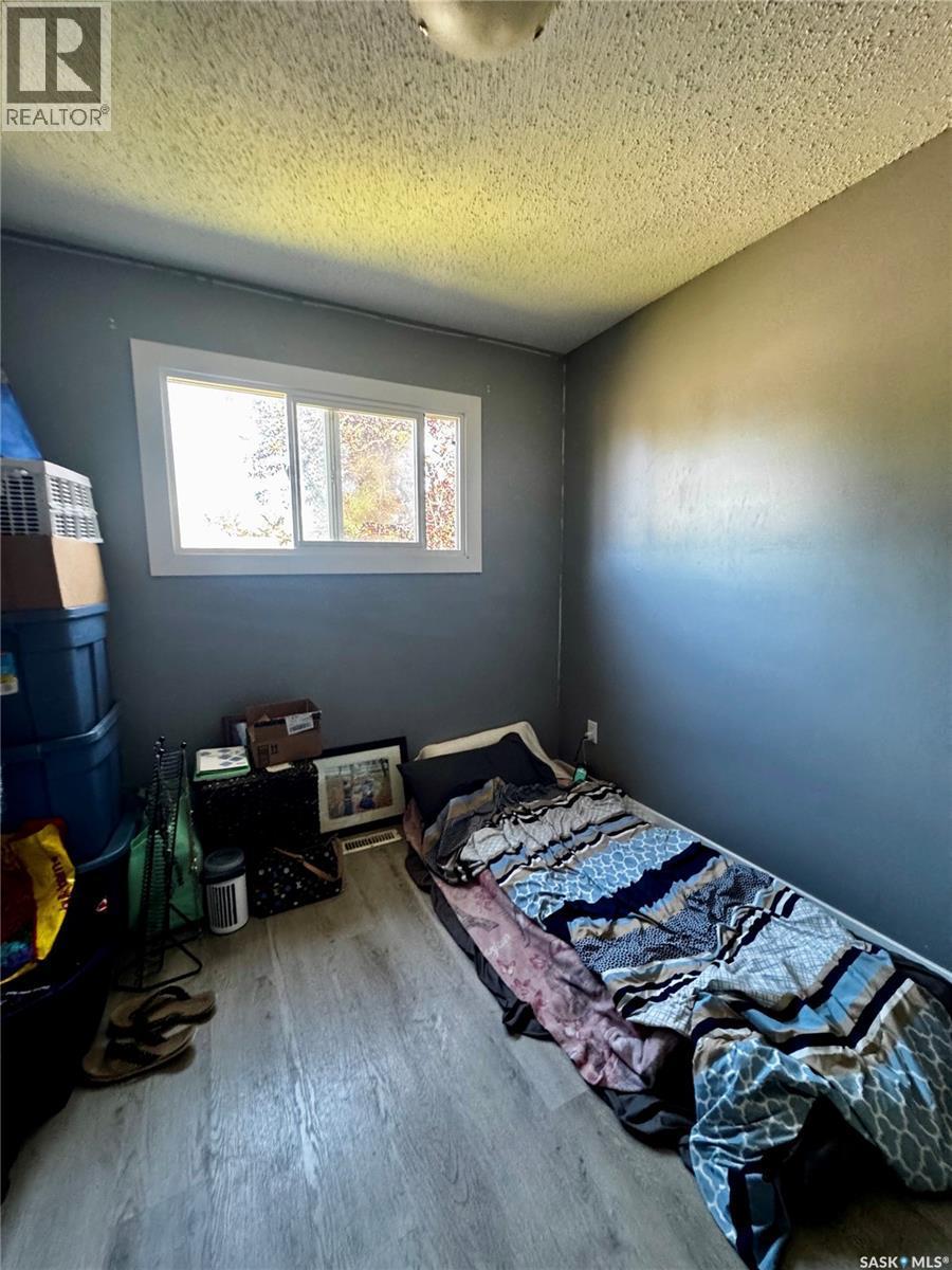 3554 Fairlight Drive, Saskatoon, SK - Indoor Photo Showing Bedroom