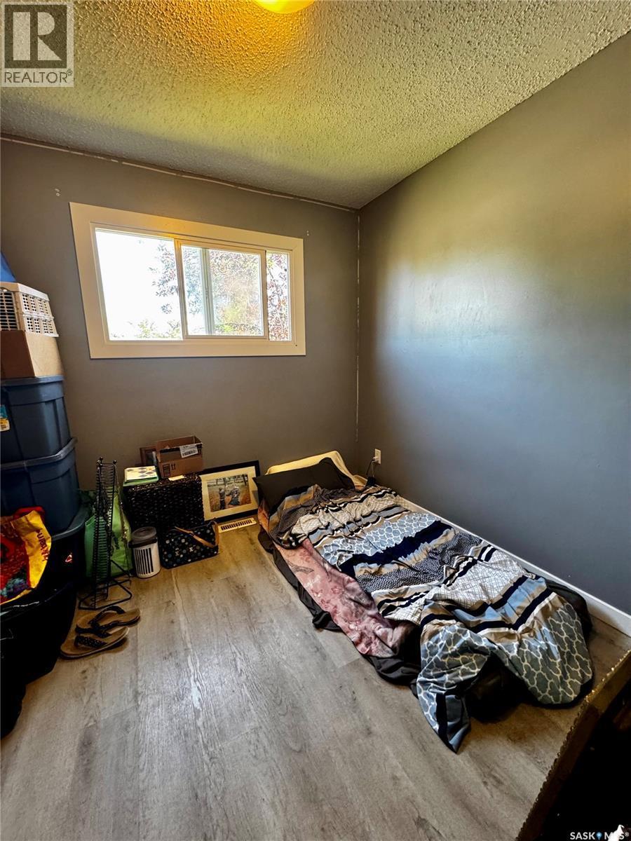 3554 Fairlight Drive, Saskatoon, SK - Indoor Photo Showing Bedroom