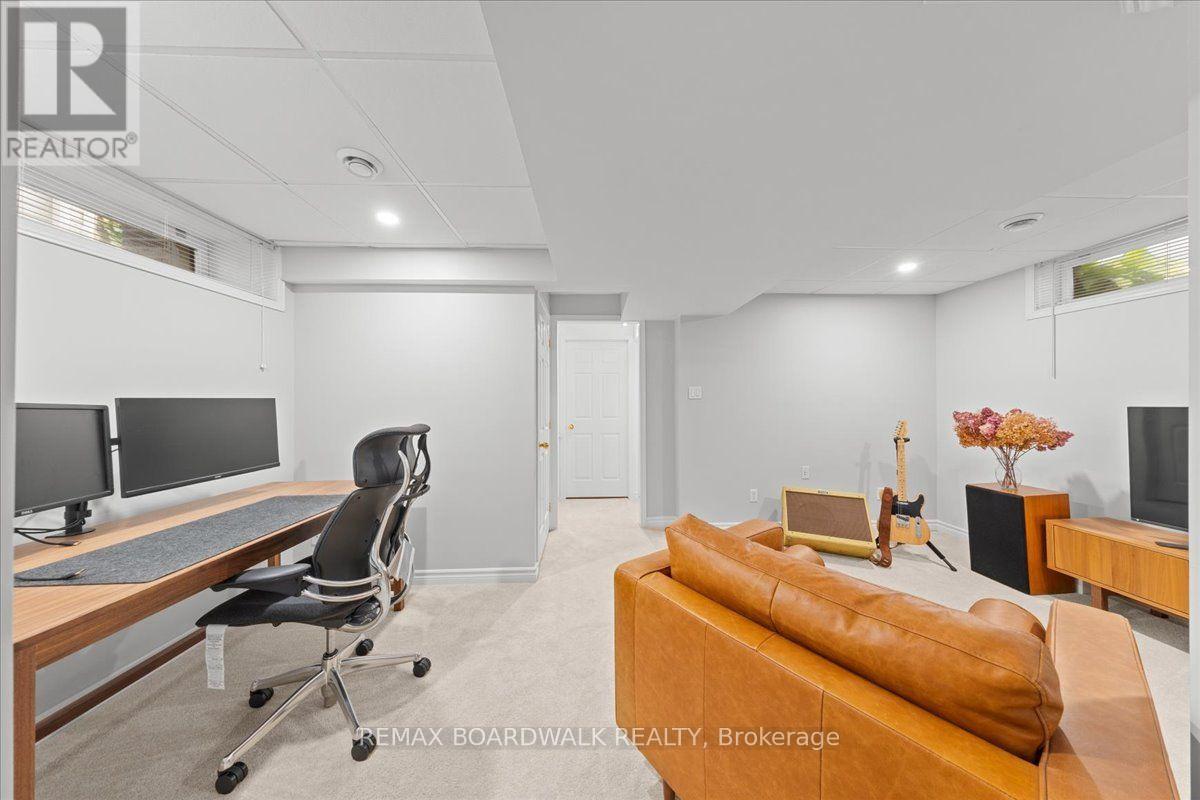 43 Peacock Crescent, Ottawa, ON - Indoor Photo Showing Office