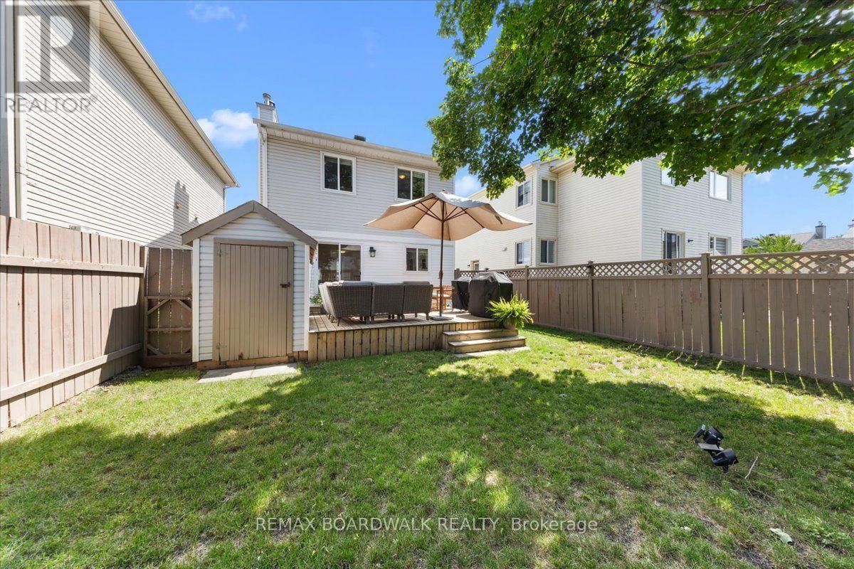 43 Peacock Crescent, Ottawa, ON - Outdoor With Deck Patio Veranda