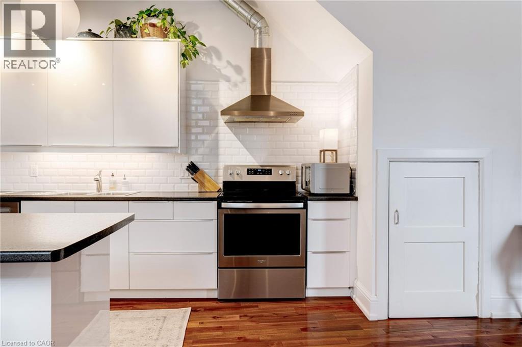 205 King Street E Unit# 2, Hamilton, ON - Indoor Photo Showing Kitchen With Upgraded Kitchen