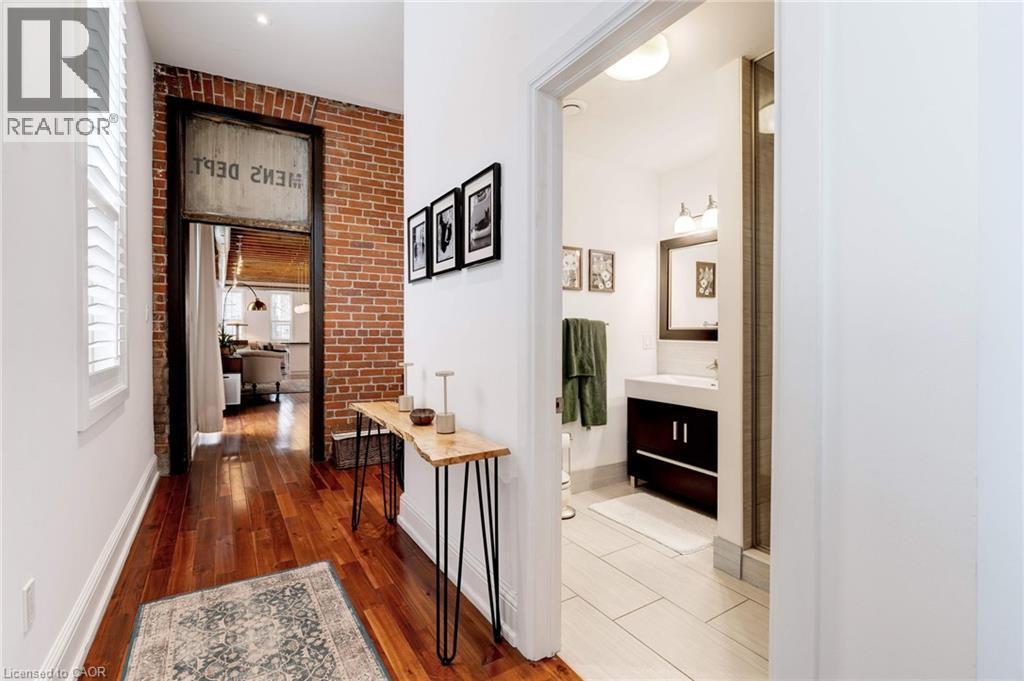 205 King Street E Unit# 2, Hamilton, ON - Indoor Photo Showing Other Room