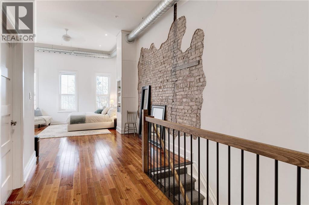 205 King Street E Unit# 2, Hamilton, ON - Indoor Photo Showing Other Room