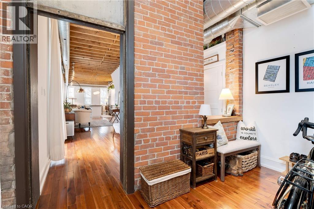 205 King Street E Unit# 2, Hamilton, ON - Indoor Photo Showing Other Room