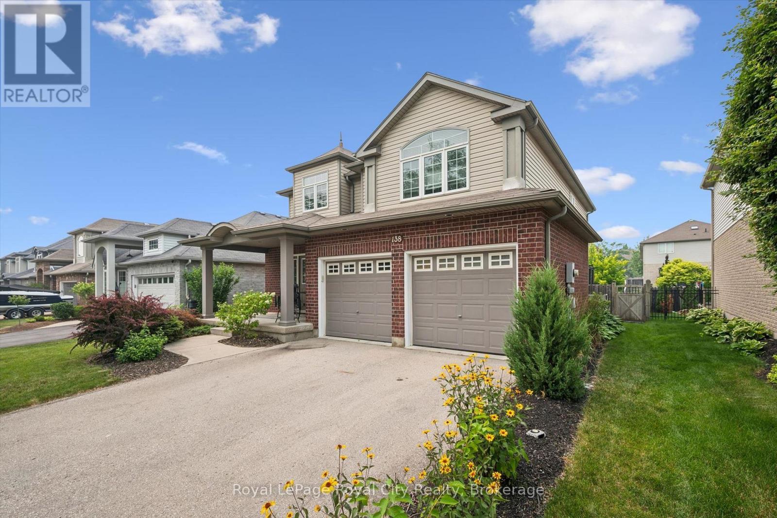 138 Flanders Road, Waterloo, ON - Outdoor