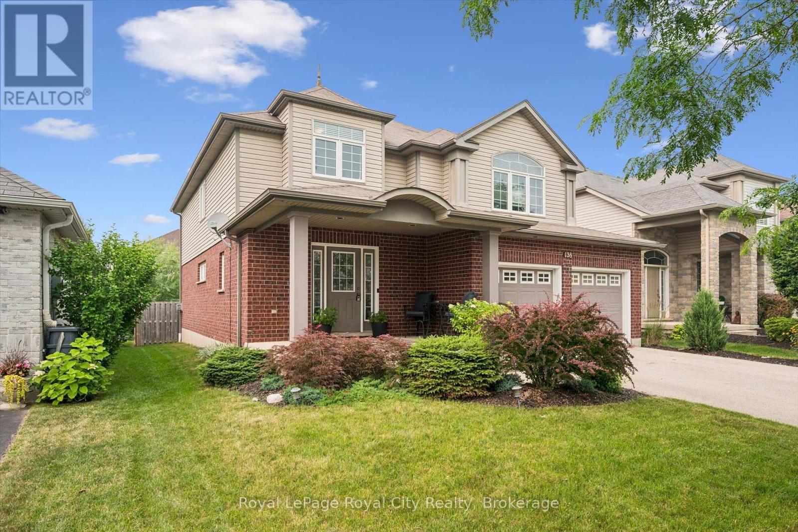 138 Flanders Road, Waterloo, ON - Outdoor