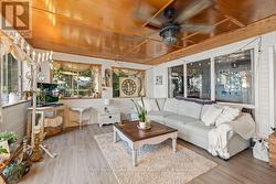 Gorgeous sunroom/family room - 