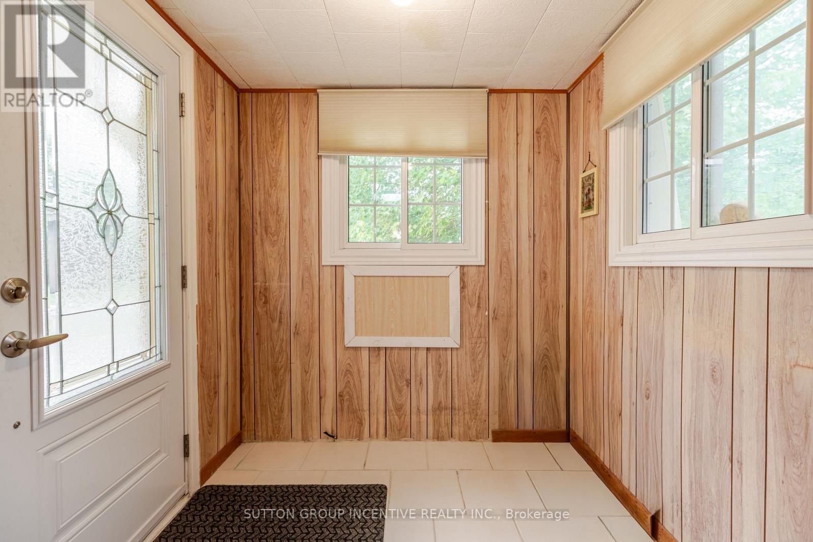 6 Willow Landing, Innisfil, ON - Indoor Photo Showing Other Room