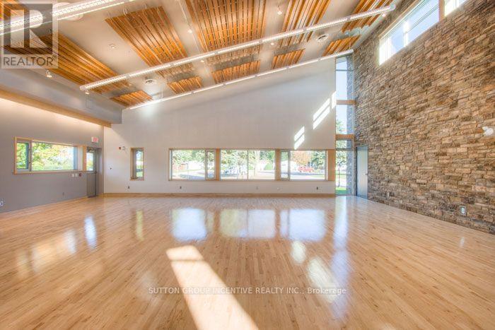 6 Willow Landing, Innisfil, ON - Indoor Photo Showing Other Room