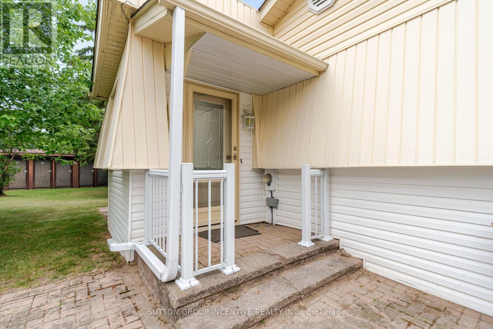 6 Willow Landing, Innisfil, ON - Outdoor With Exterior