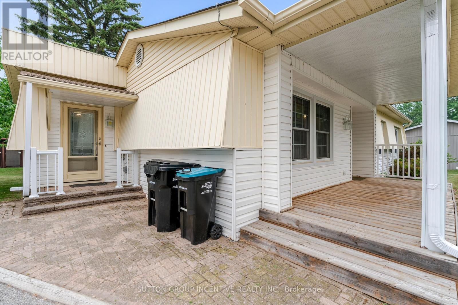 6 Willow Landing, Innisfil, ON - Outdoor With Exterior