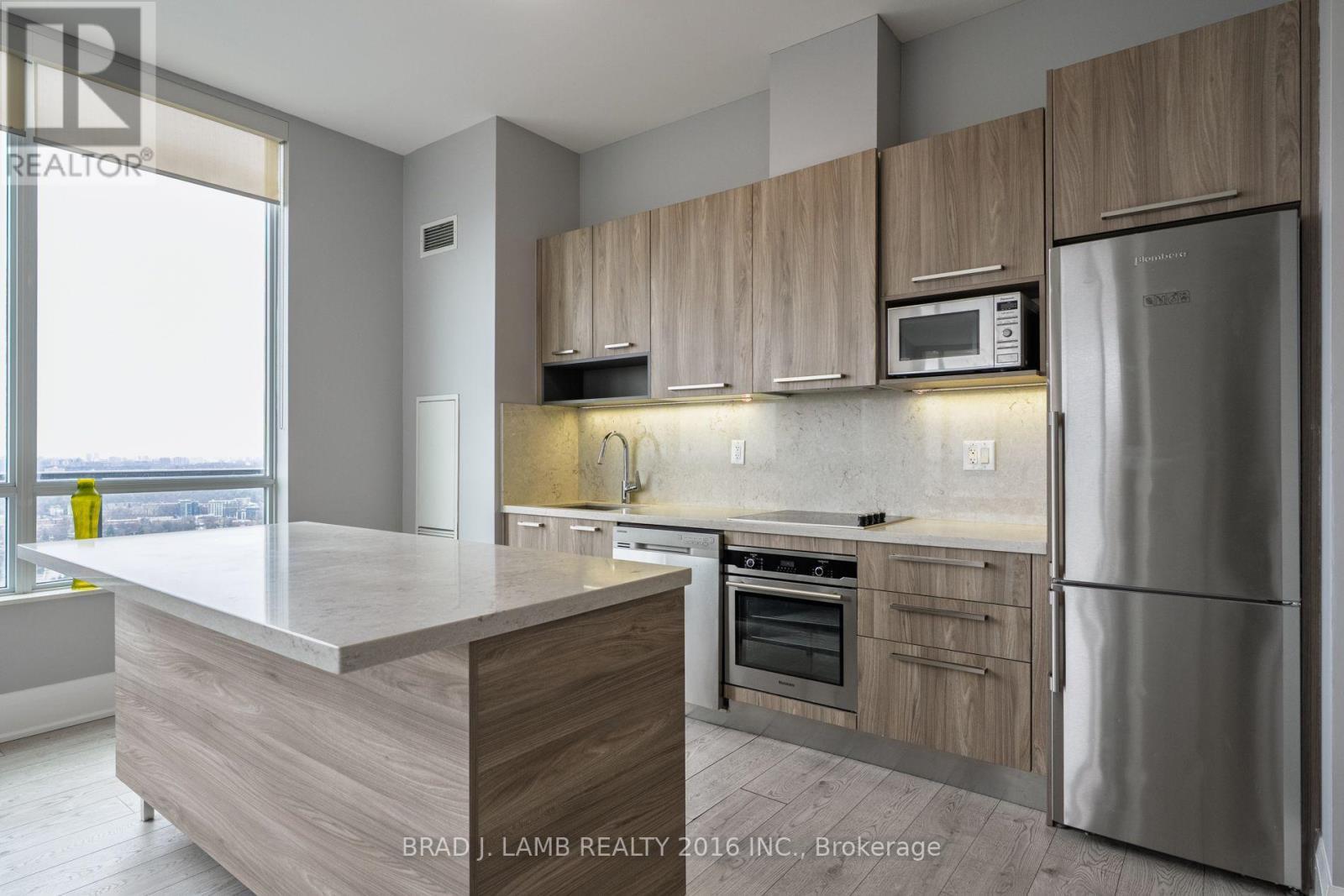#4403 - 36 Park Lawn Road, Toronto, ON - Indoor Photo Showing Kitchen With Upgraded Kitchen