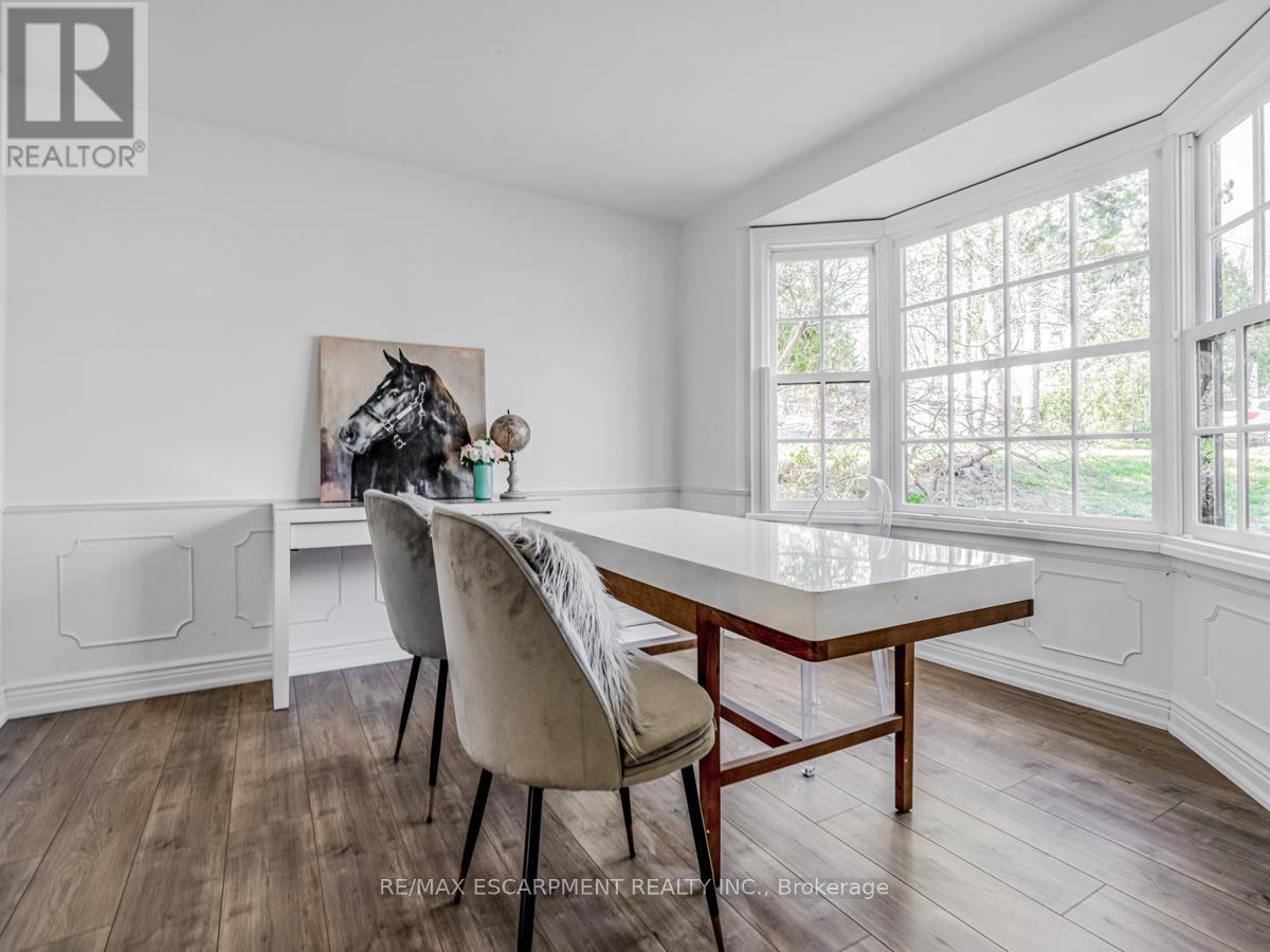 804 Shadeland Avenue, Burlington, ON - Indoor