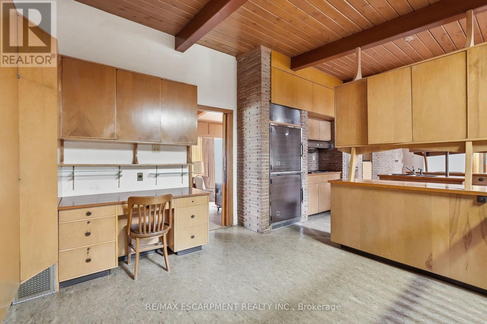 264 Mountain Brow Boulevard, Hamilton, ON - Indoor Photo Showing Kitchen