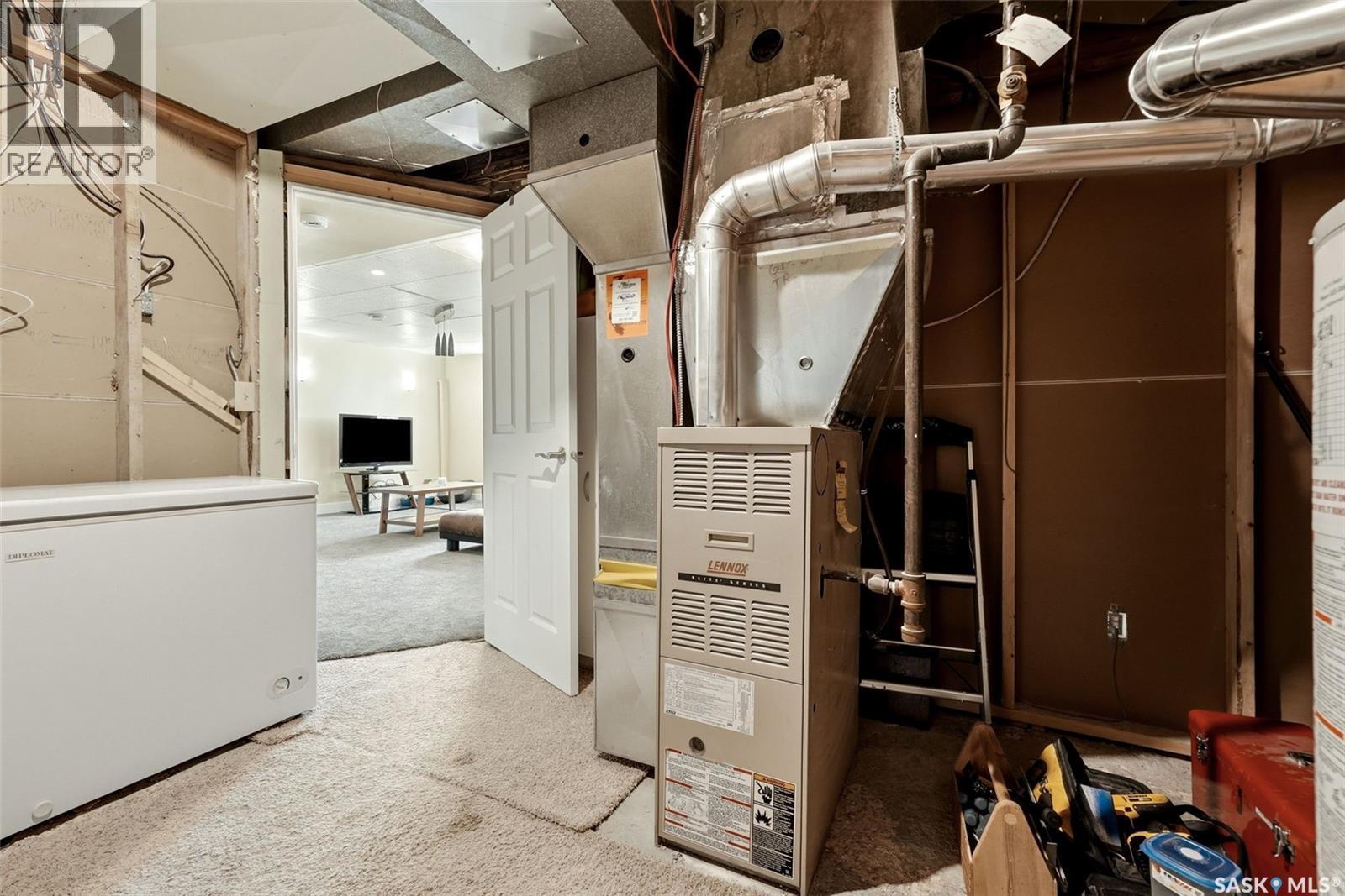 408 Mullin Avenue E, Regina, SK - Indoor Photo Showing Basement