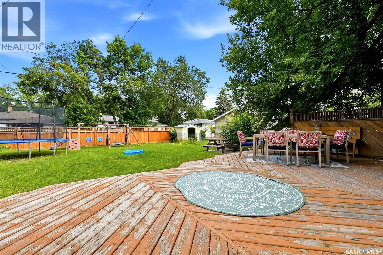 408 Mullin Avenue E, Regina, SK - Outdoor With Deck Patio Veranda With Backyard