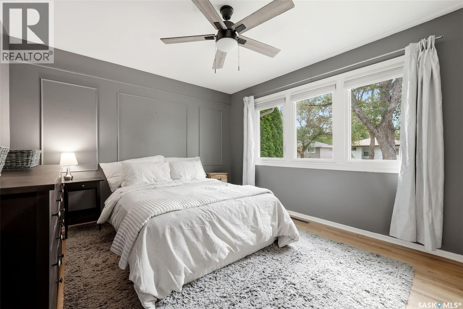 408 Mullin Avenue E, Regina, SK - Indoor Photo Showing Bedroom