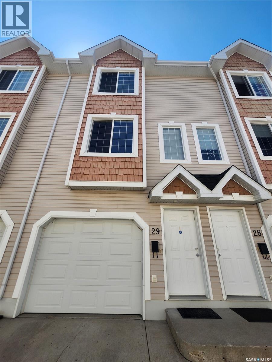 29 243 Herold Terrace, Saskatoon, SK - Outdoor With Facade