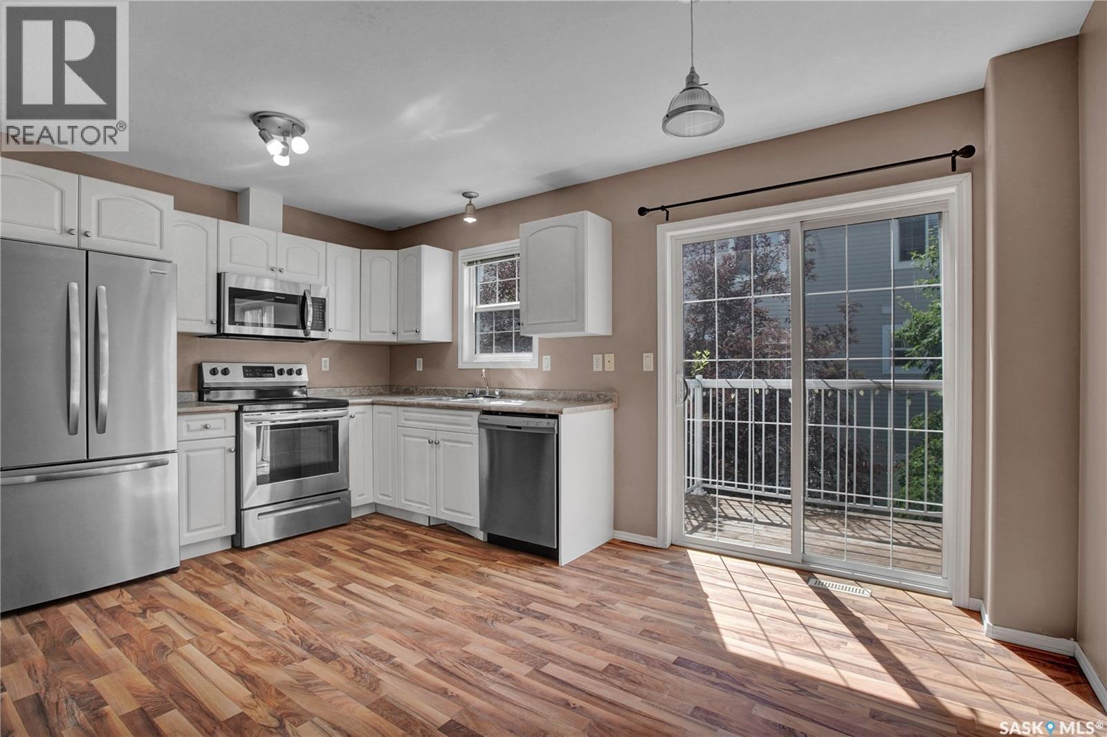 29 243 Herold Terrace, Saskatoon, SK - Indoor Photo Showing Kitchen
