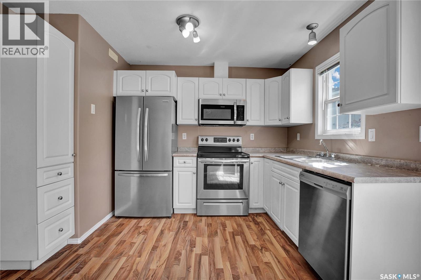 29 243 Herold Terrace, Saskatoon, SK - Indoor Photo Showing Kitchen