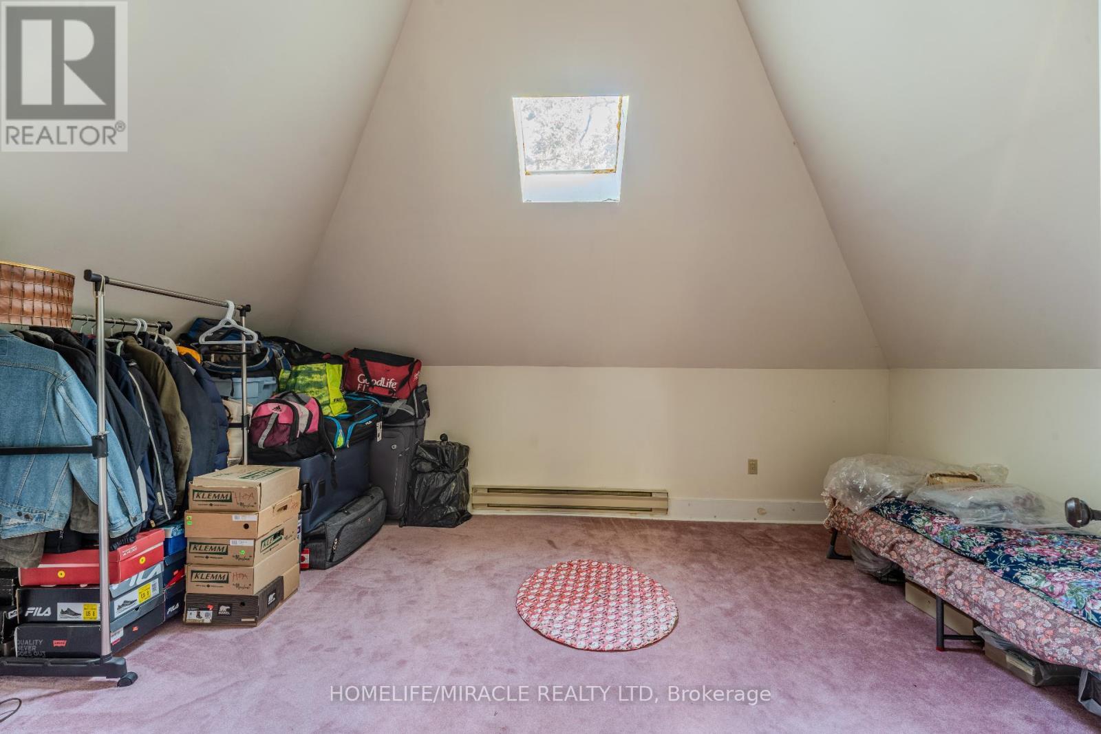5214 Third Avenue, Niagara Falls, ON - Indoor Photo Showing Other Room