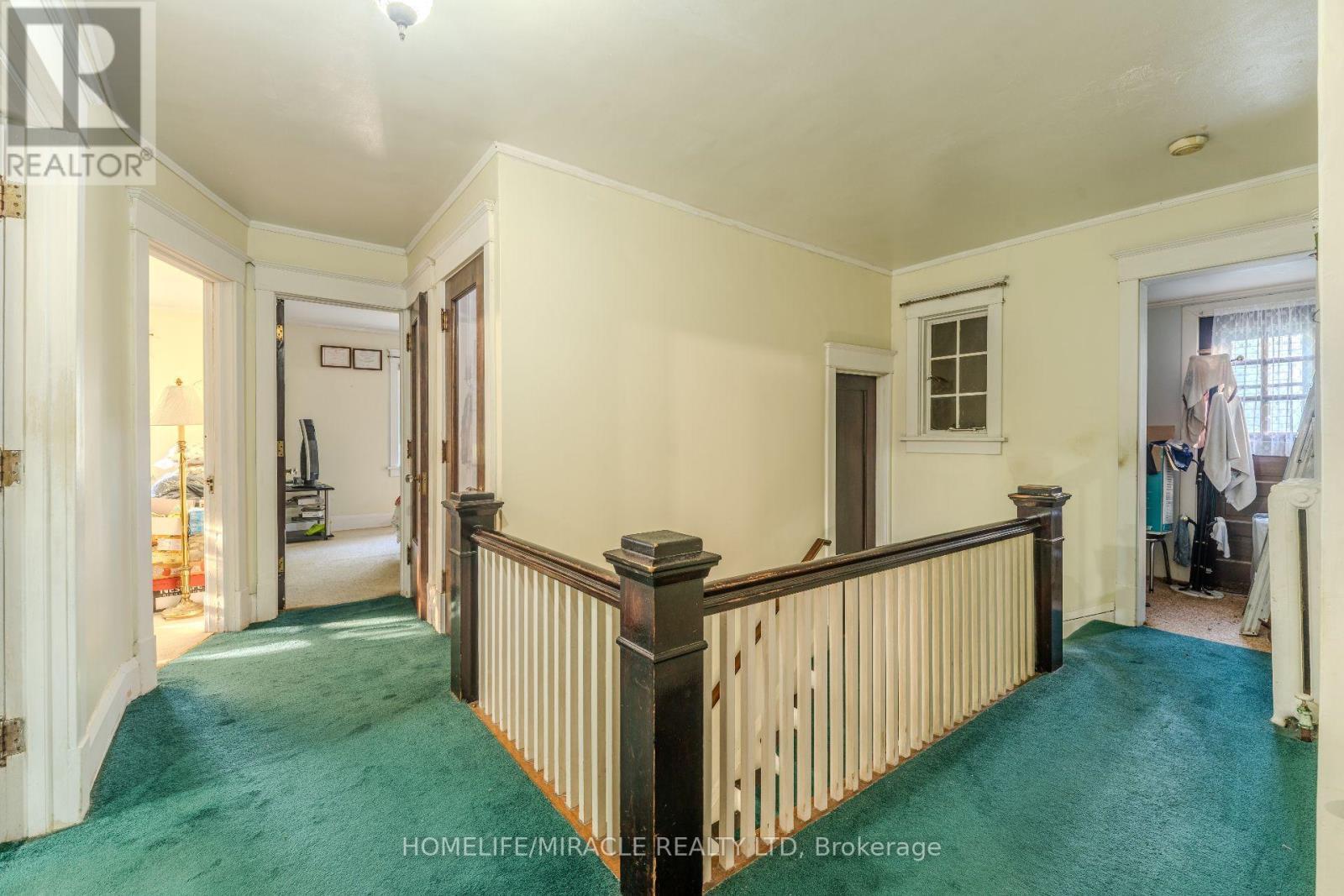 5214 Third Avenue, Niagara Falls, ON - Indoor Photo Showing Other Room