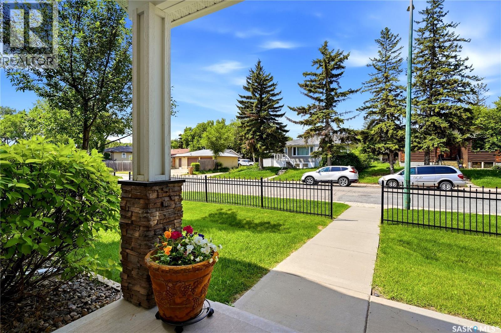 1237 Grey Street, Regina, SK - Outdoor