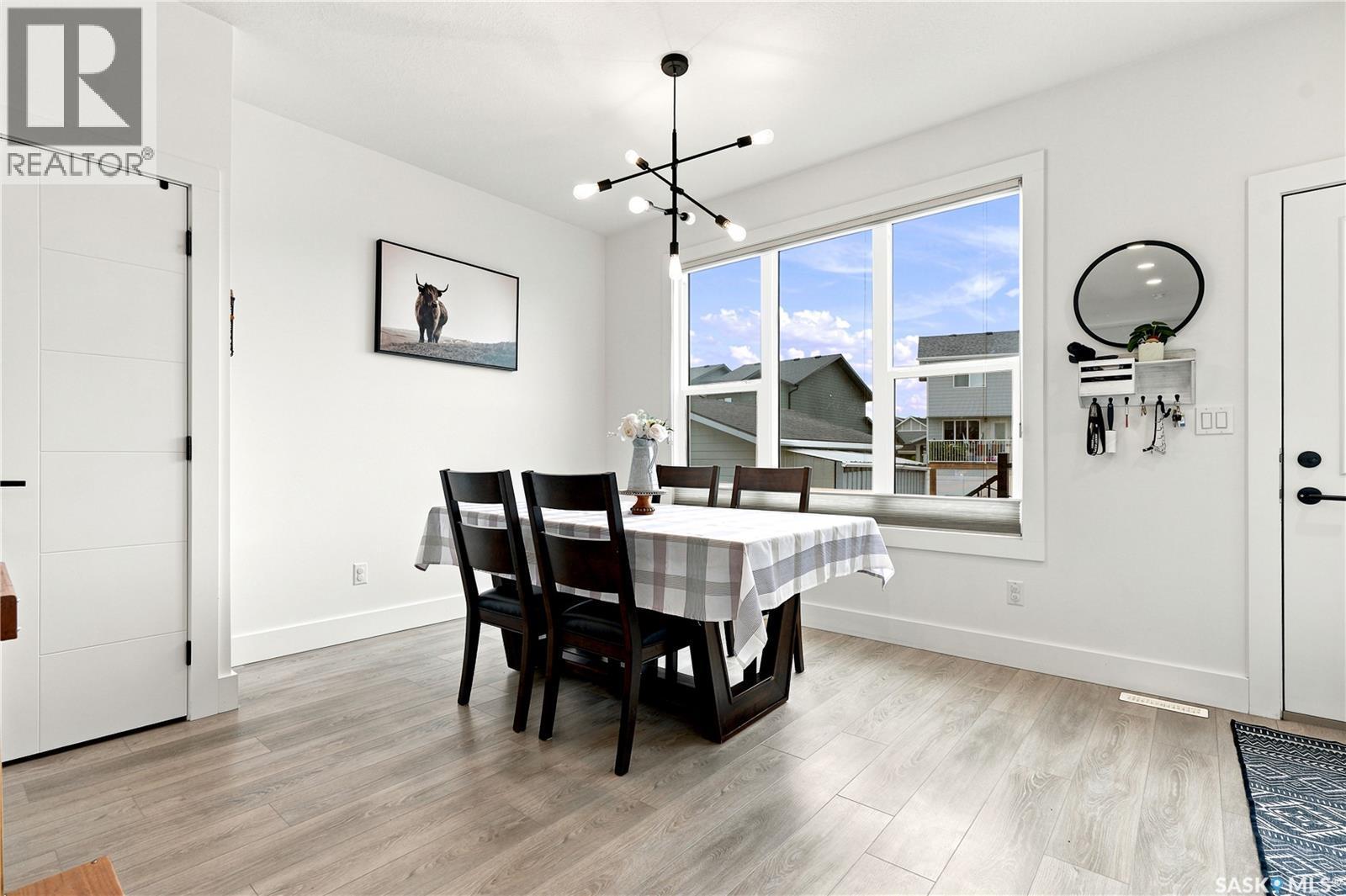 178 Rosewood Boulevard E, Saskatoon, SK - Indoor Photo Showing Dining Room