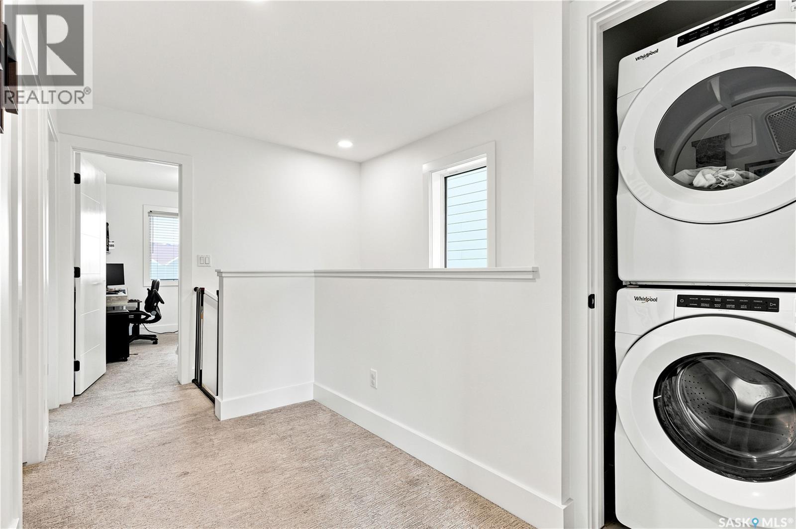 178 Rosewood Boulevard E, Saskatoon, SK - Indoor Photo Showing Laundry Room