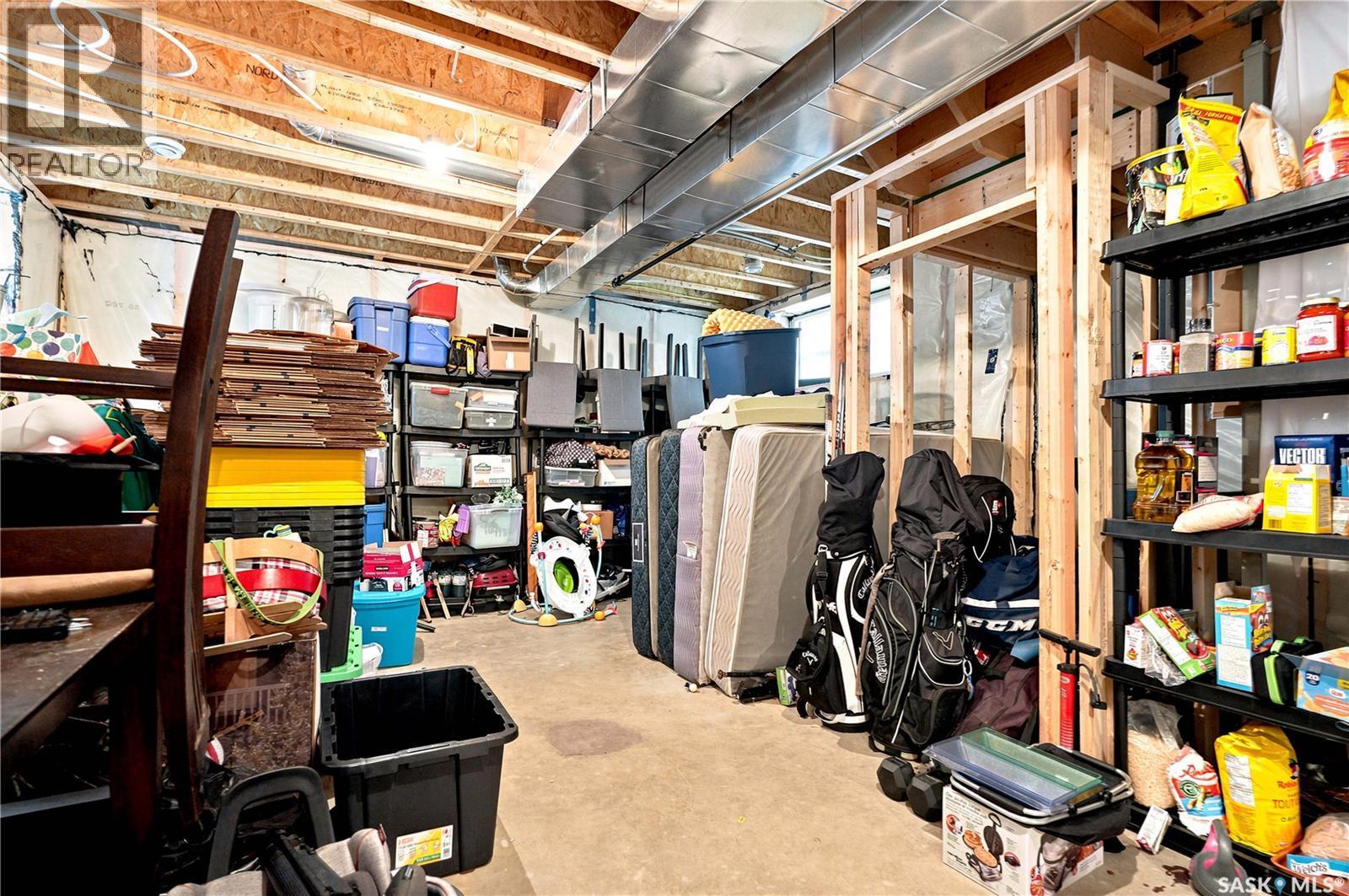 178 Rosewood Boulevard E, Saskatoon, SK - Indoor