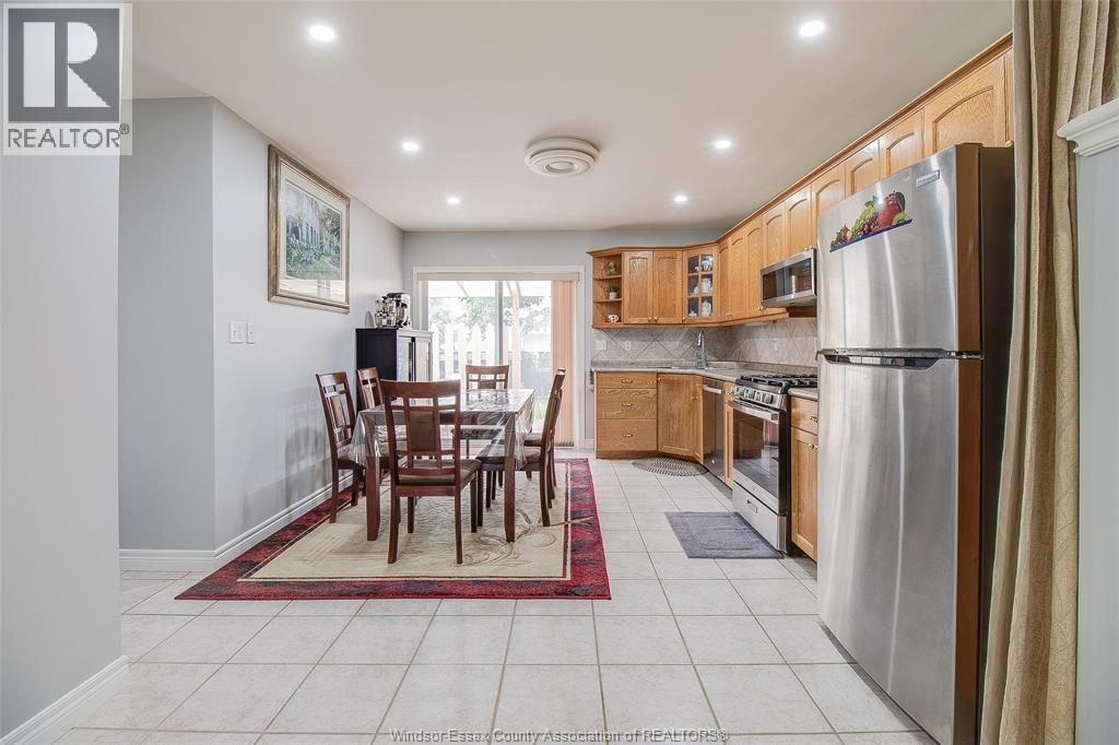 2759 Mckay Avenue, Windsor, ON - Indoor