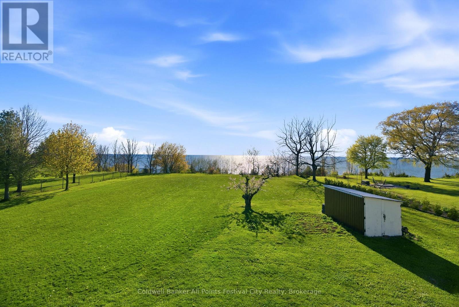 306 Lakeside Drive, Goderich (Goderich (Town)), ON - Outdoor With View