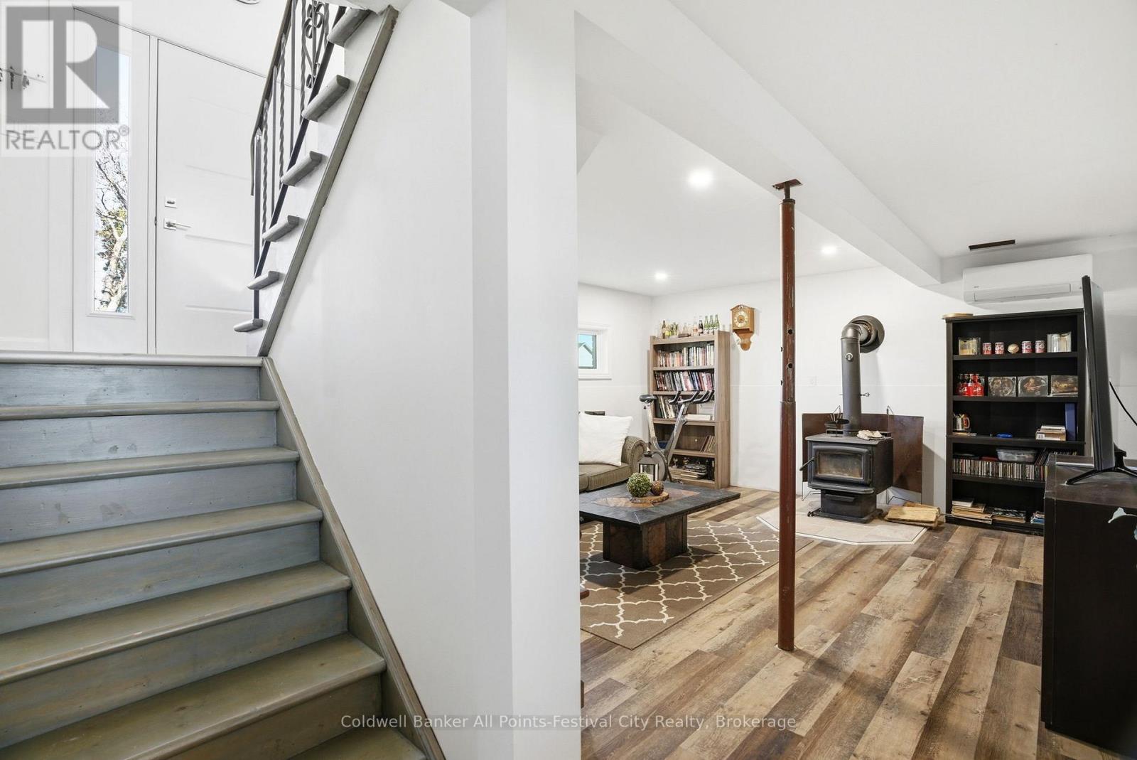 306 Lakeside Drive, Goderich (Goderich (Town)), ON - Indoor Photo Showing Other Room