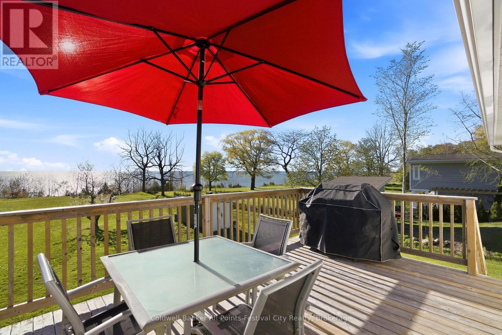 306 Lakeside Drive, Goderich (Goderich (Town)), ON - Outdoor With Deck Patio Veranda With Exterior