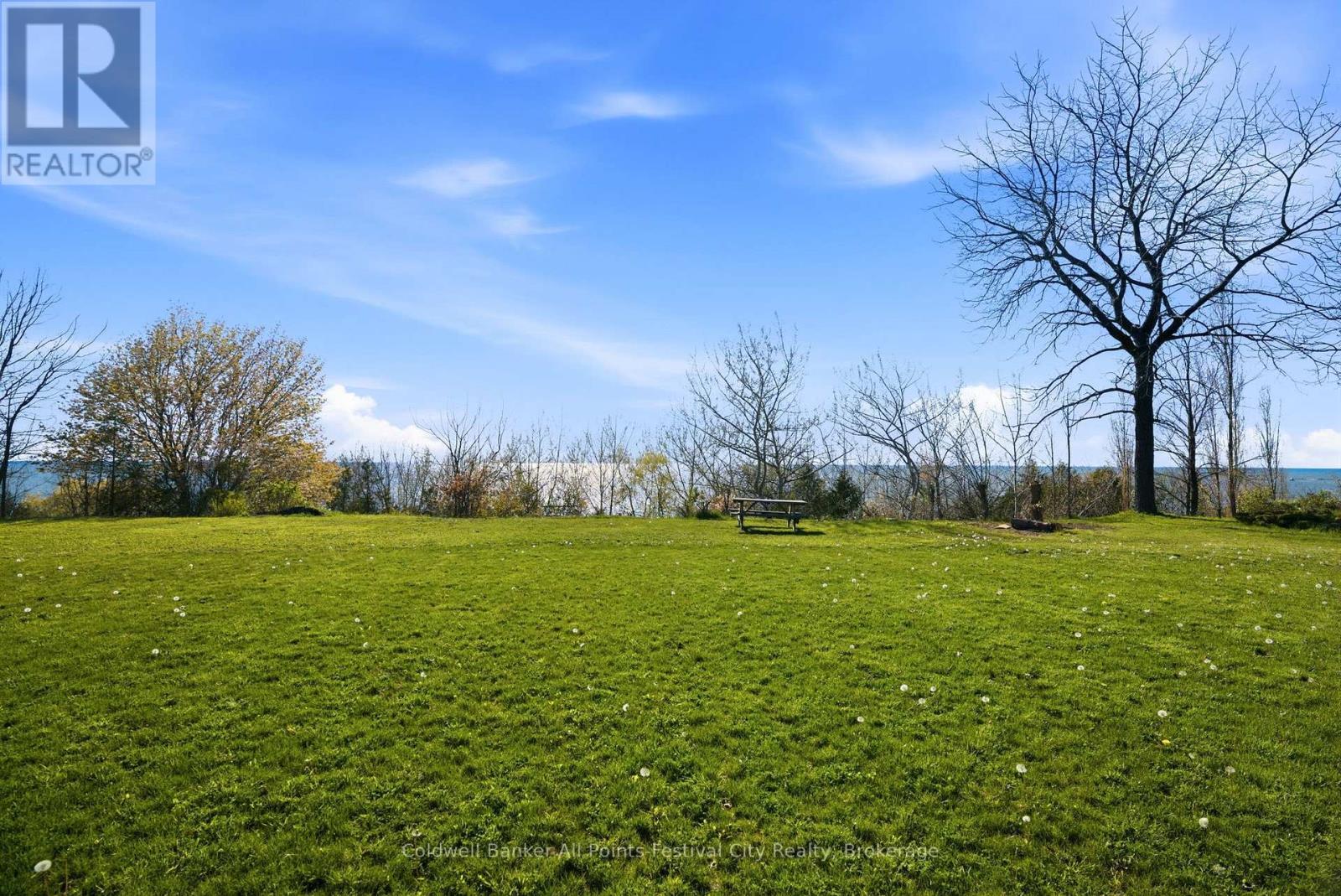 306 Lakeside Drive, Goderich (Goderich (Town)), ON - Outdoor With View
