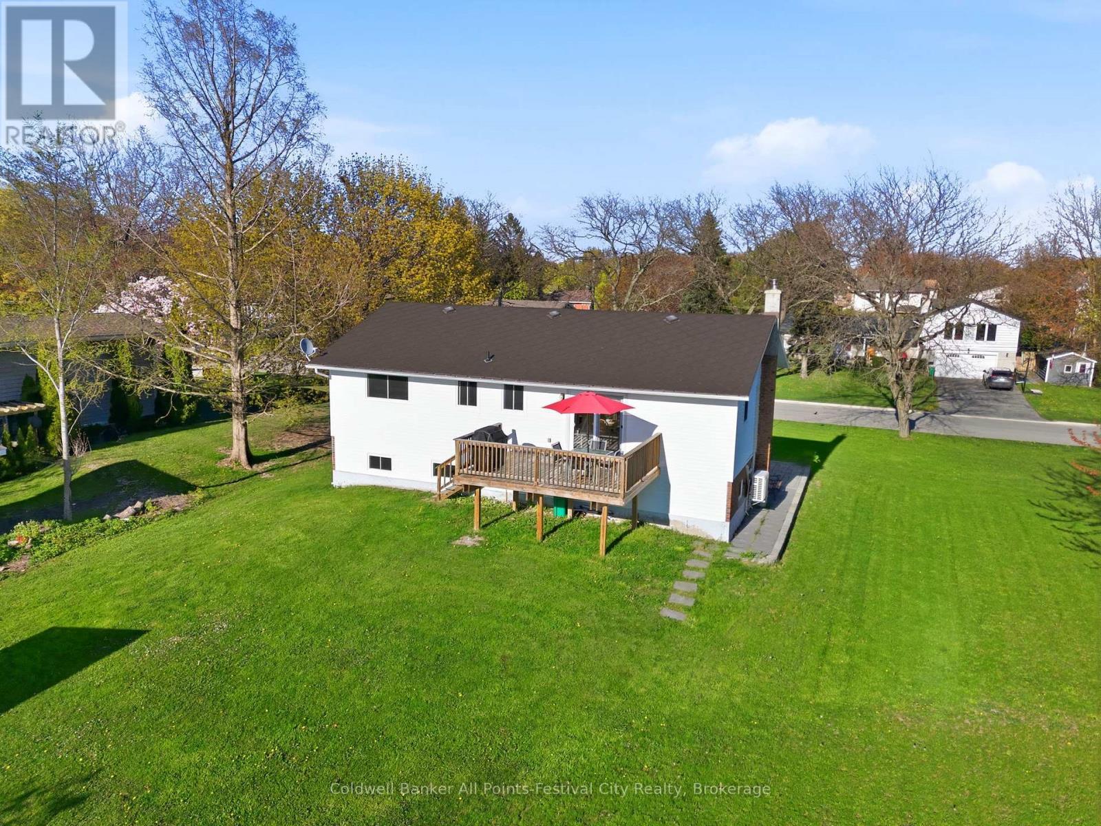 306 Lakeside Drive, Goderich (Goderich (Town)), ON - Outdoor