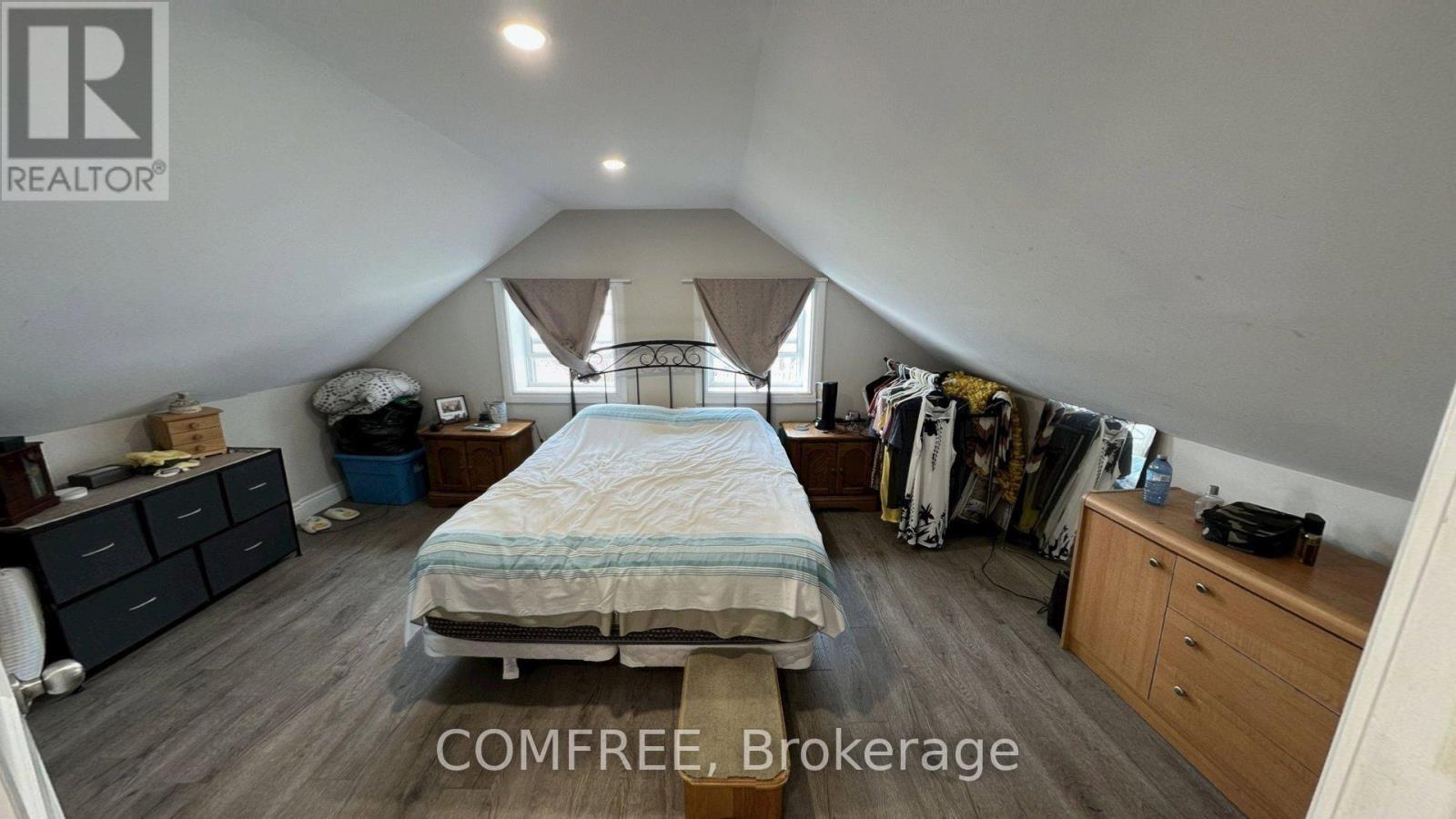 21 Monroe Avenue, Cornwall, ON - Indoor