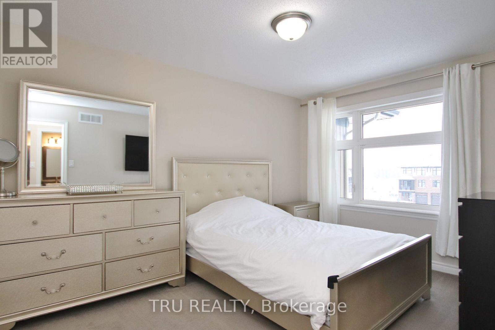 304 Malmo Private, Ottawa, ON - Indoor Photo Showing Bedroom