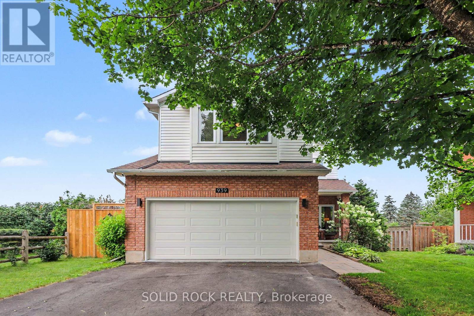 939 Como Crescent, Ottawa, ON - Outdoor
