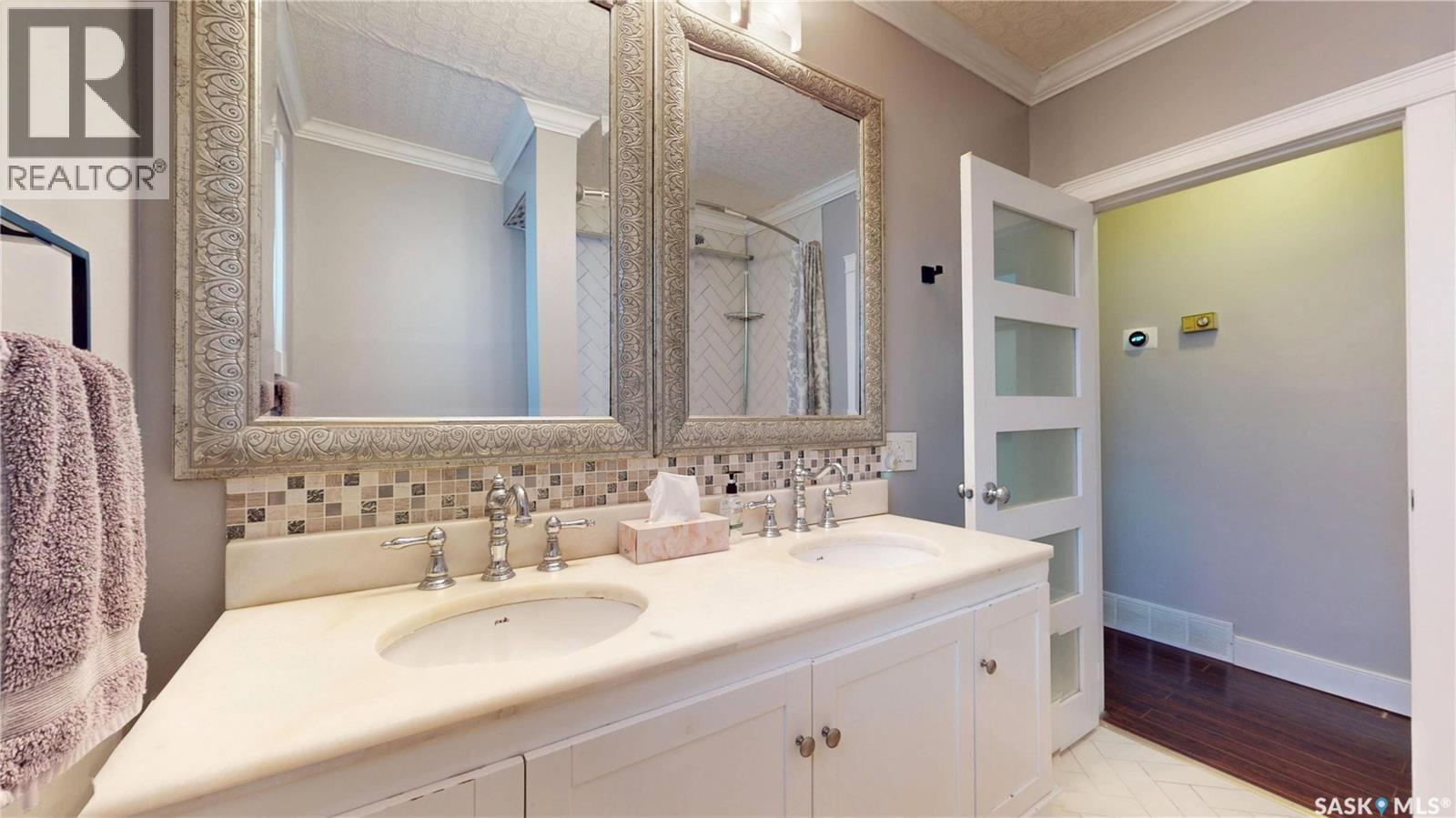 3054 Athol Street, Regina, SK - Indoor Photo Showing Bathroom